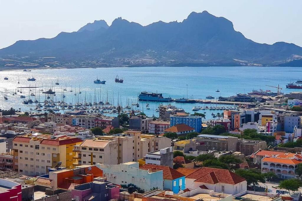 Lovely Apartment In Mindelo City Center Eksteriør bilde